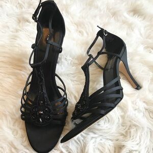 Anne Klein Size 8.5 Black Fabric Heels EUC